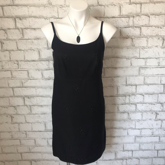 GAP Dresses & Skirts - GAP sleeveless black dress